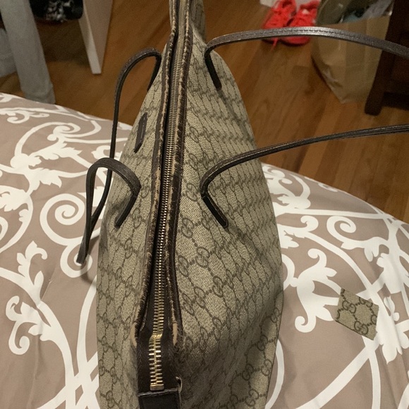 Authentic Gucci bag with optional shoulder strap - Picture 5 of 17